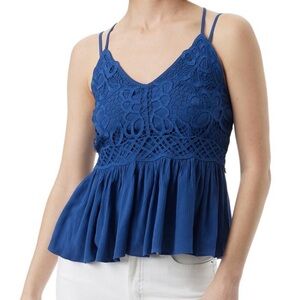 Jessica Simpson Luna Crochet Cami Top Size 
X-LARGE | Navy Blue